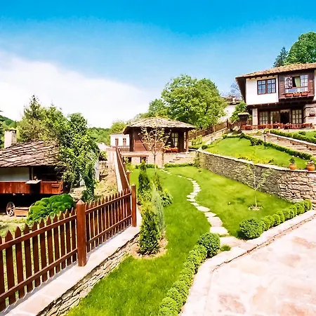 Sharlopova Boutique - Sauna & Hot Tub 4* تريفنا