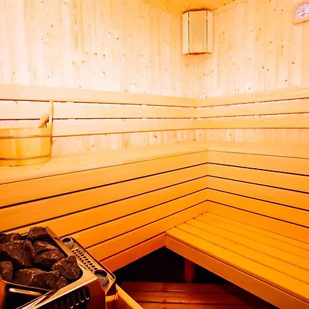 بيت ضيافة Sharlopova Boutique - Sauna & Hot Tub تريفنا