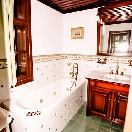 بيت ضيافة Sharlopova Boutique - Sauna & Hot Tub