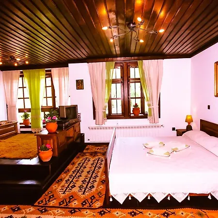 بيت ضيافة Sharlopova Boutique - Sauna & Hot Tub 4*