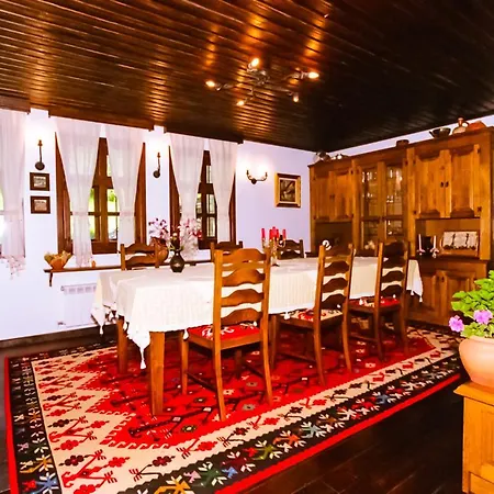 Sharlopova Boutique - Sauna & Hot Tub 4*