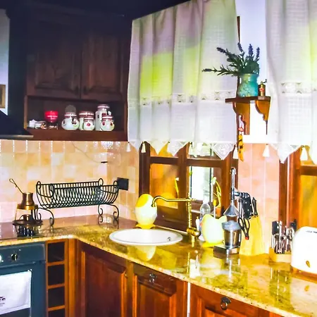 بيت ضيافة Sharlopova Boutique - Sauna & Hot Tub 4*